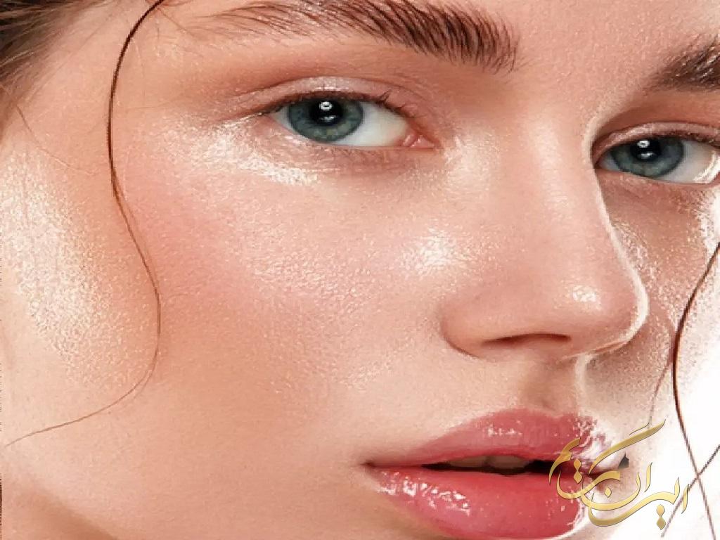 آرایش برای پوست چرب و براق: چگونه درخشش را کنترل کنیم؟